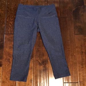 Nike Dri-Fit cropped athletic pants